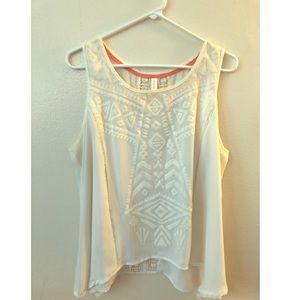 SOLD✔️🎁  Xhilaration Top